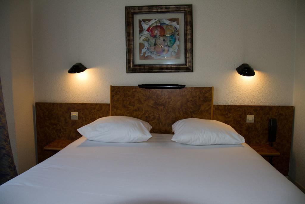 Hotel Du Trosy Clamart Exterior foto